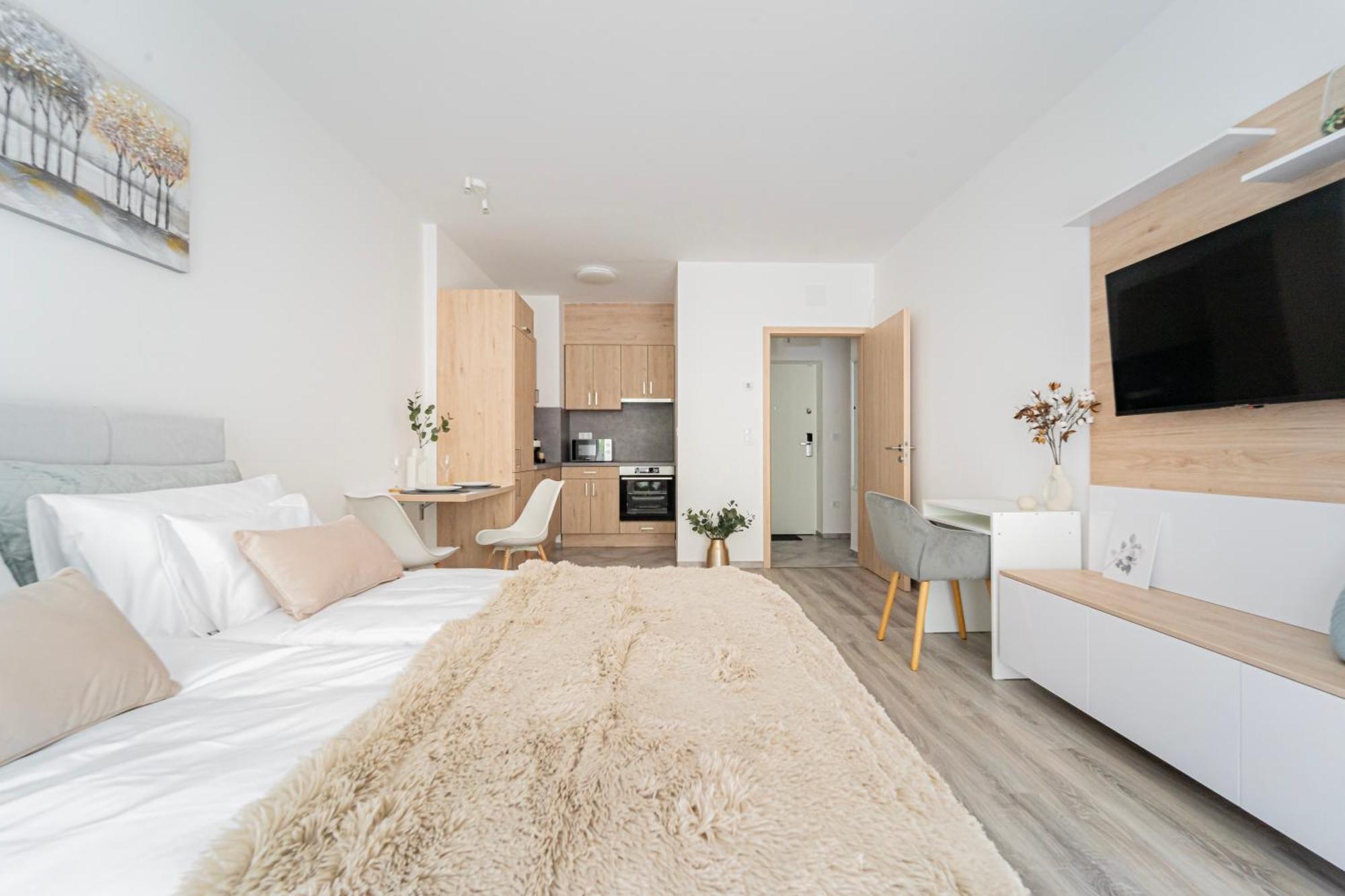 Westside Garden Apartments By Urbanrent Budapeste Exterior foto